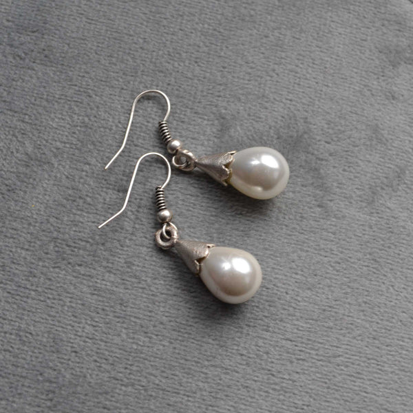Freshwater Pearl Earrings - Naadz Jewelers