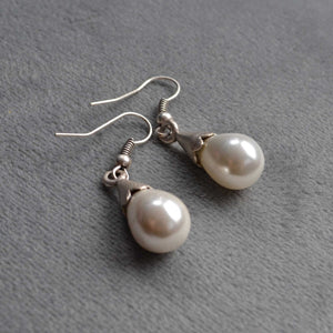 Freshwater Pearl Earrings - Naadz Jewelers